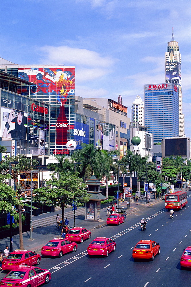 Central World Shopping Complex and Thanon Ratchadamri Road, Bangkok, Thailand