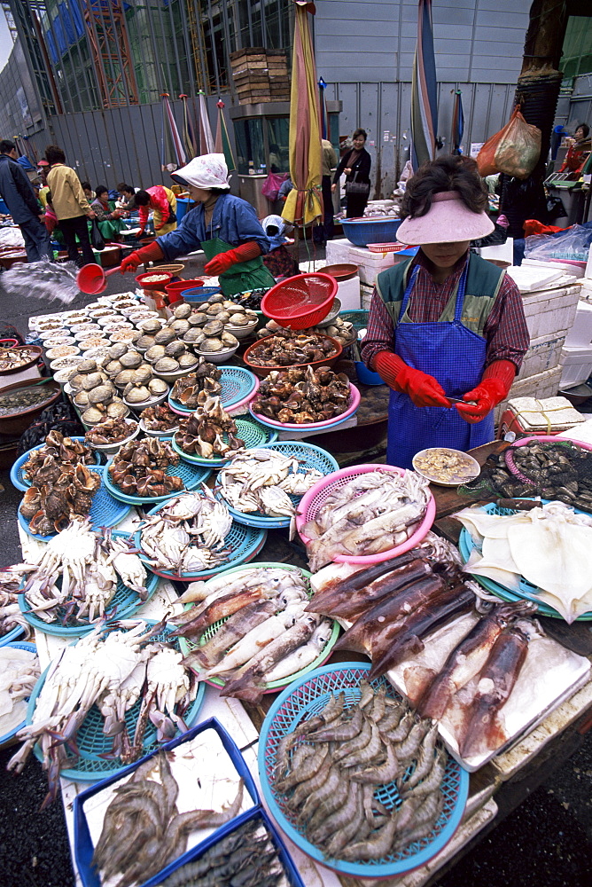 Seafood stall, Jagalchi Market, Busan, South Korea, Asia