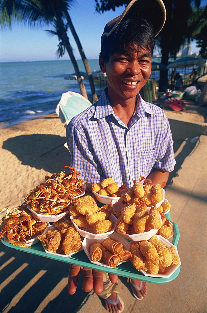 Food vendor on Pattaya Beach, Pattaya, Thailand, Southeast Asia, Asia