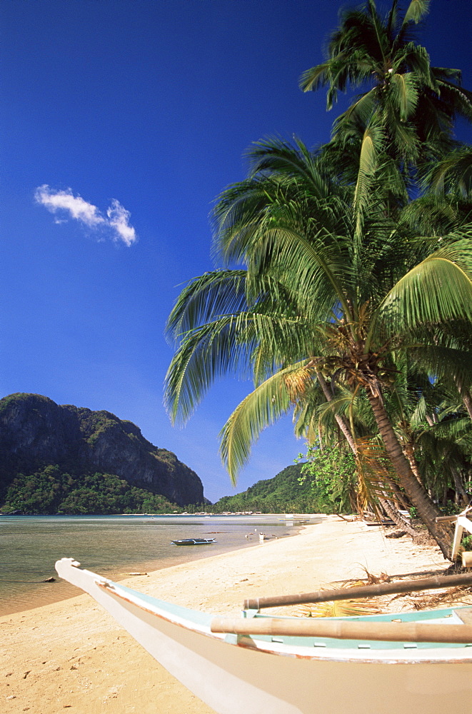 Tropical beach, Bascuit Bay, El Nido, Palawan, Philippines, Southeast Asia, Asia