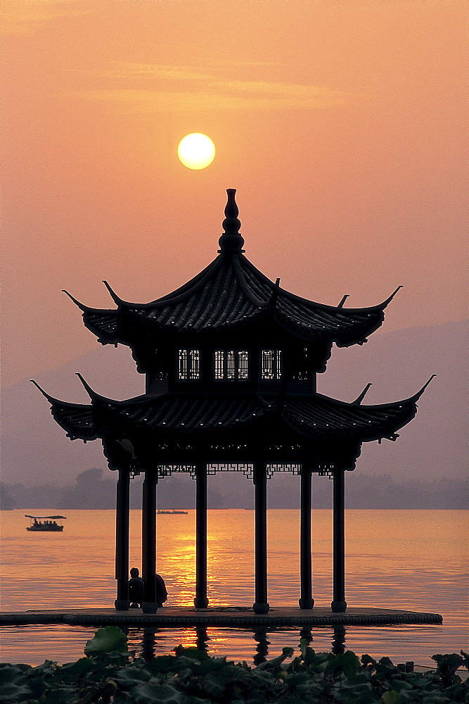 West Lake, Hangzhou, Zhejiang Province, China, Asia