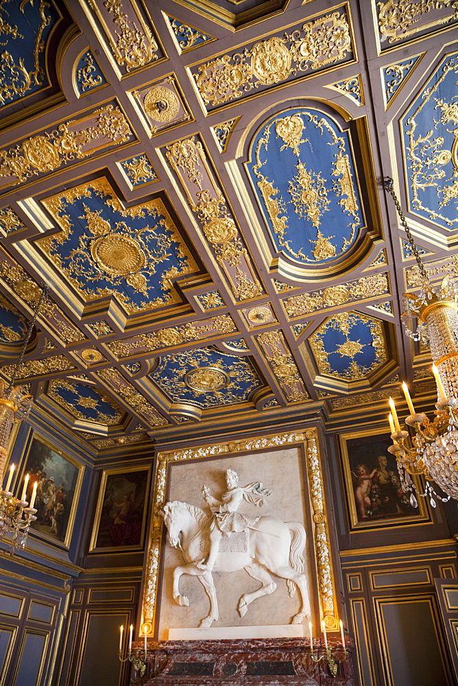 The Second Saint-Louis Room, Chateau de Fontainebleau, Fontainebleau, Ile de France, France, Europe