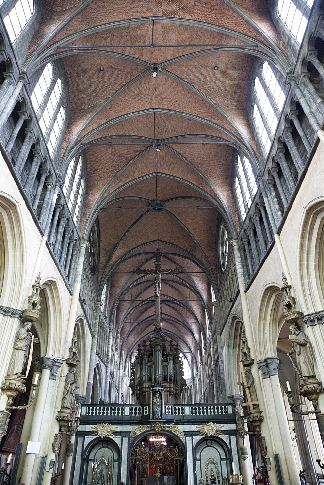 Interior, Church of our Lady, Bruges, Belgium, Europe