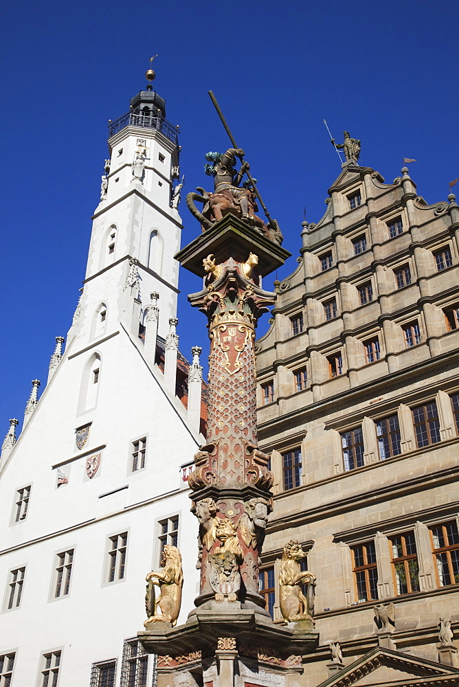 St. George's Fountain, Rothenburg ob der Tauber, Romantic Road, Bavaria, Germany, Europe