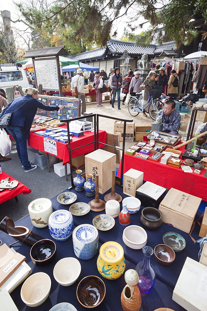 Flea Market, Kitano Temmangu Shrine, Kyoto, Japan, Asia