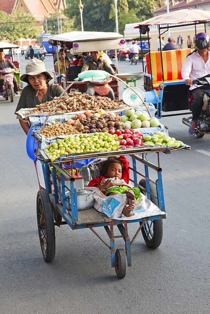 Street vendor, Phnom Penh, Cambodia, Indochina, Southeast Asia, Asia