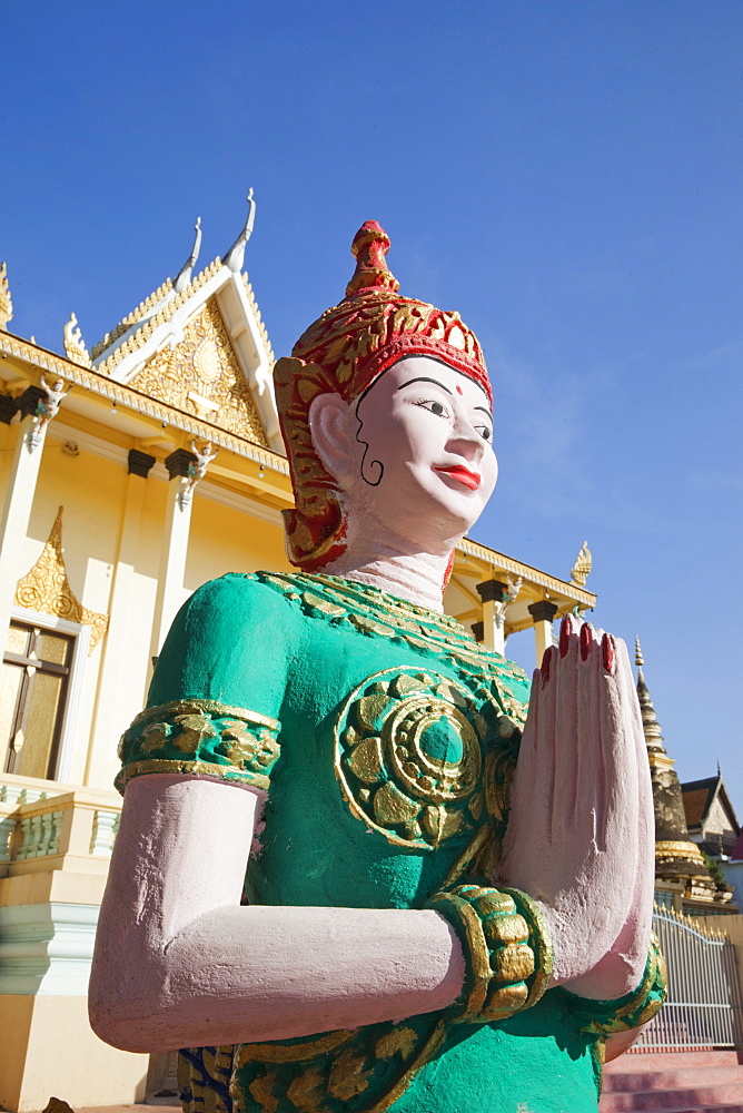 Statue in Wat Botum, Phnom Penh, Cambodia, Indochina, Southeast Asia, Asia