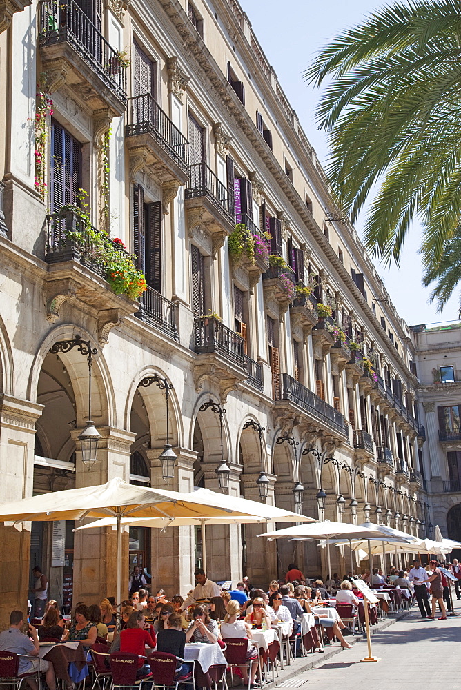 Restaurants in the Plaza Real, The Ramblas, Barcelona, Catalonia, Spain, Europe