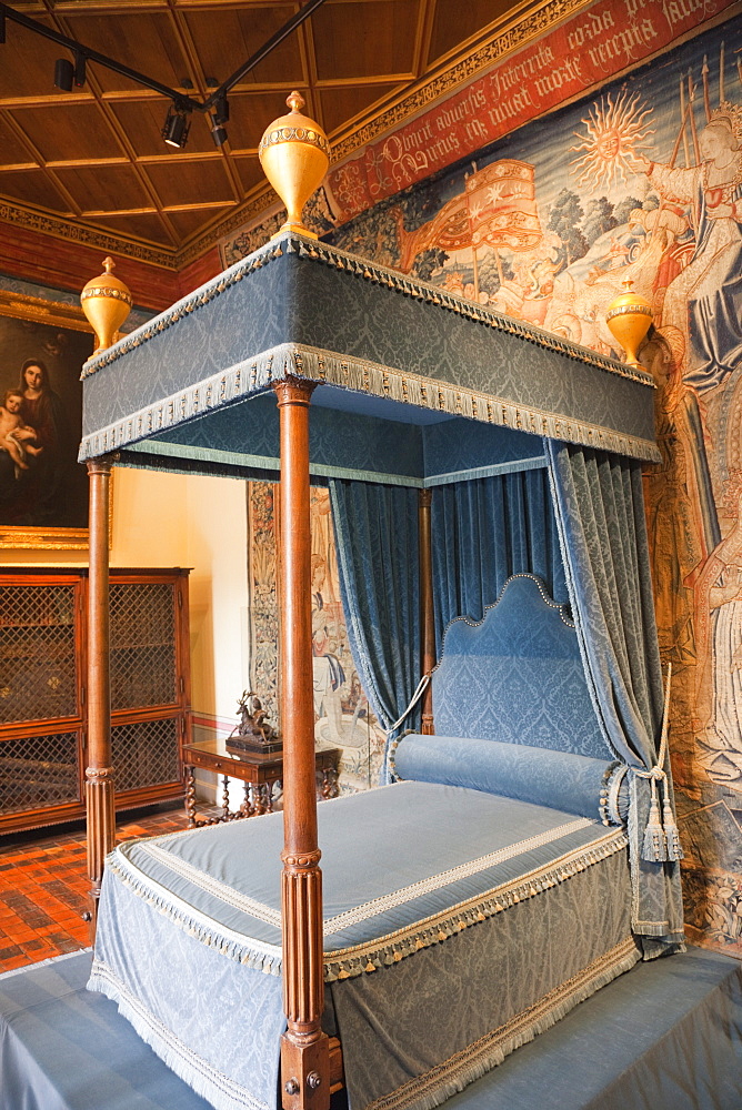 Diane de Poitiers' bedroom, Chateau de Chenonceau, Indre et Loire, Loire Valley, France, Europe