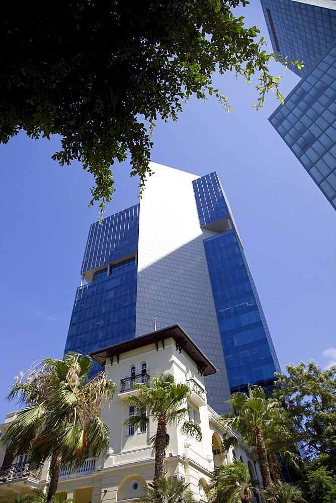 Old vs new at the rothschild boulevard in central tel aviv, Israel