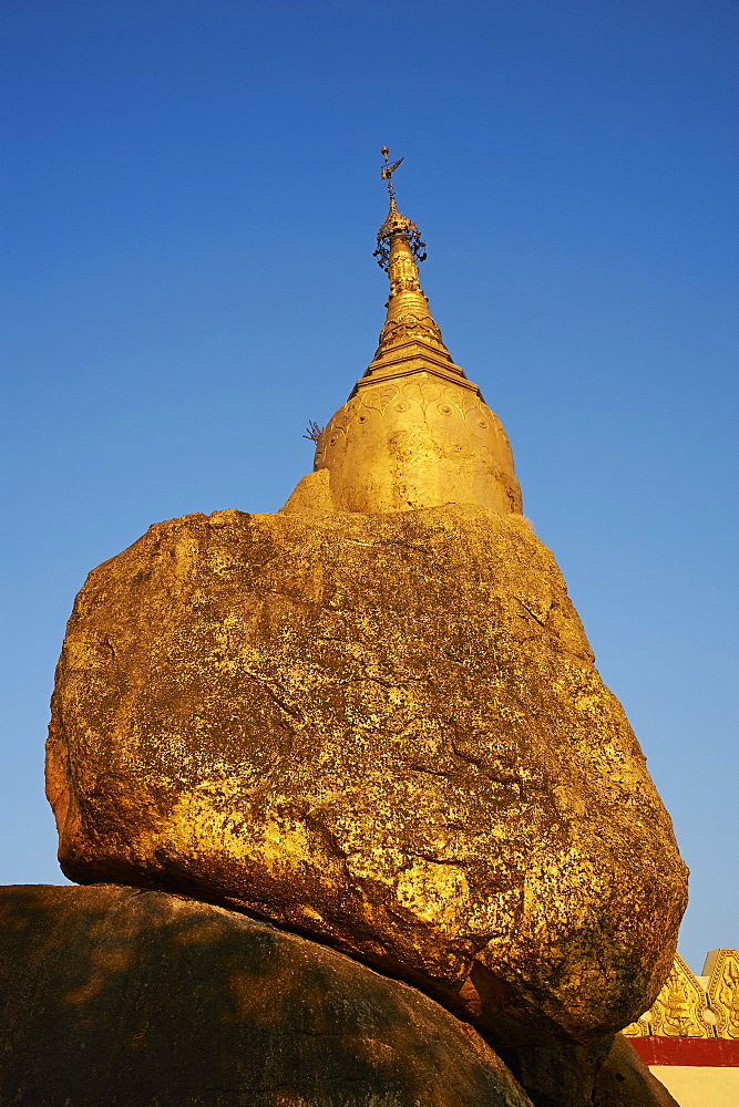 The Golden Rock of Nwa La Bo, Mawlamyine (Moulmein), Mon State, Myanmar (Burma), Asia