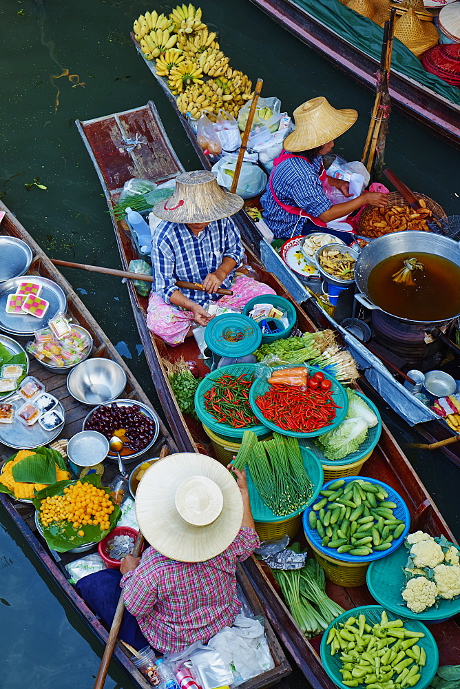 Floating market, Damnoen Saduak, Ratchaburi Province, Thailand, Southeast Asia, Asia