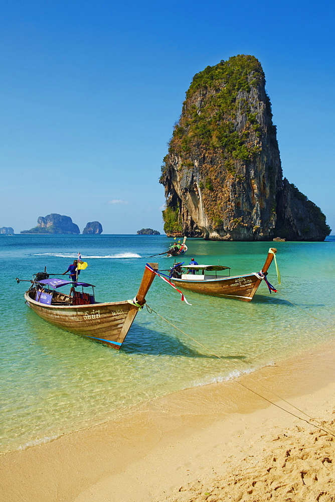 Ao Phra Nang Bay, Railay Beach, Hat Tham Phra Nang Beach, Krabi Province, Thailand, Southeast Asia, Asialots of beach clean up