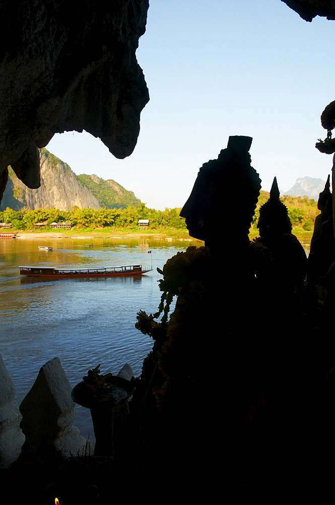 Rows of Buddha statues, Pak Ou Cave, Province of Luang Prabang, Laos, Indochina, Southeast Asia, Asia