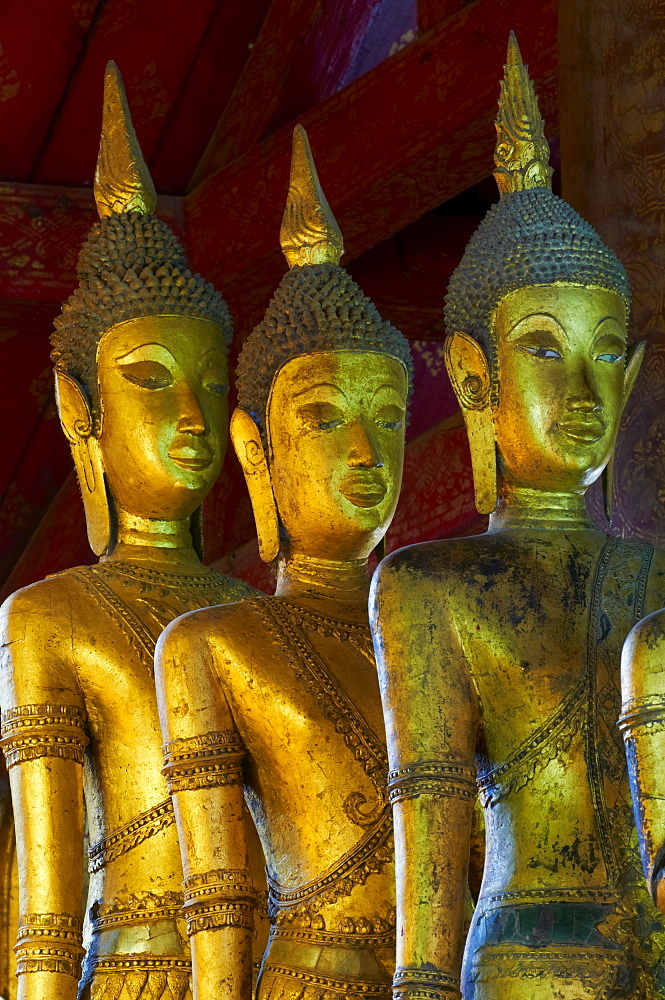 Statues of Buddha, Vat Mai Suvannaphumaham, Luang Prabang, UNESCO World Heritage Site, Laos, Indochina, Southeast Asia, Asia