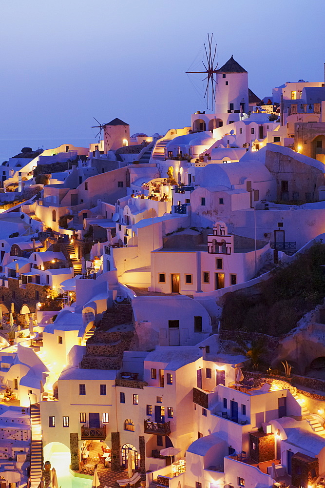 Oia (Ia) village and windmill, Santorini, Cyclades, Greek Islands, Greece, Europe