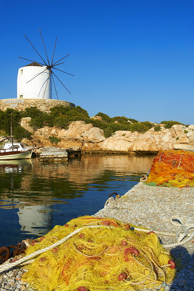 Windmill near the harbour, Parikia (Hora), Paros Island, Cyclades, Greek Islands, Greece, Europe