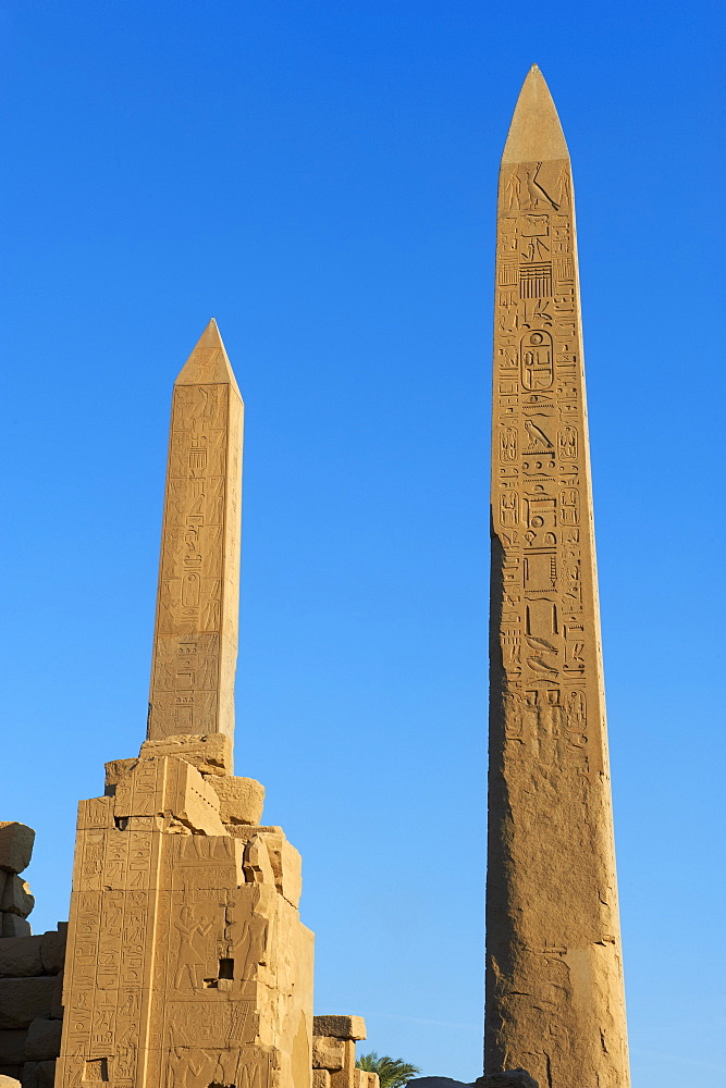 Obelisks of Tuthmosis I and Hatshepsut, Temple of Amun, Karnak, Thebes, UNESCO World Heritage Site, Egypt, North Africa, Africa