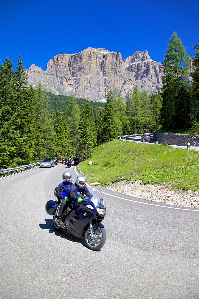 Motorcyclists, Sella Pass, Trento and Bolzano Provinces, Dolomites, Italy, Europe