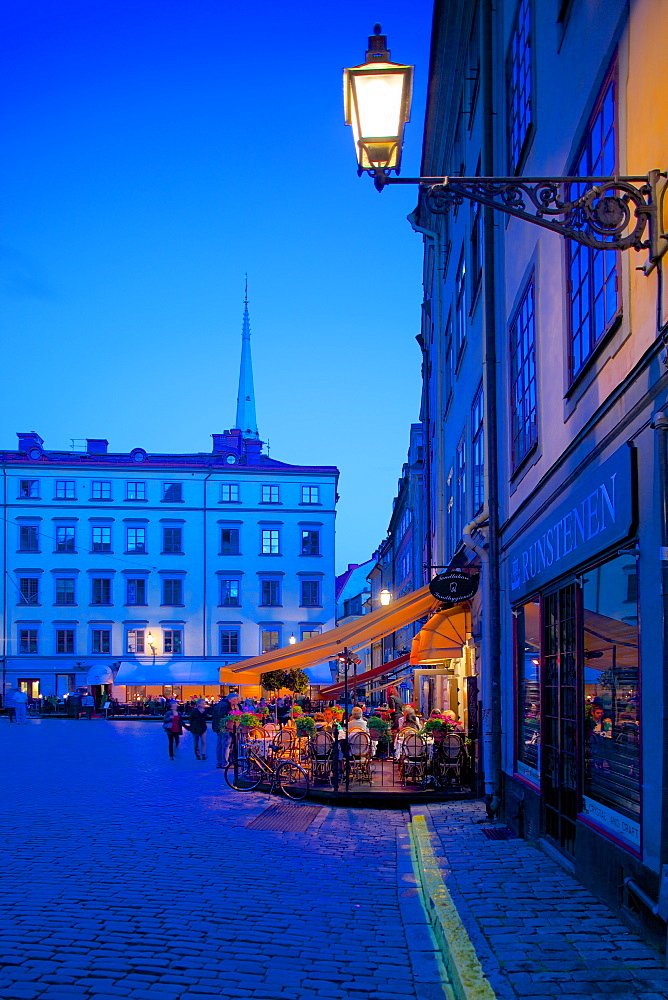 Stortorget Square cafes at dusk, Gamla Stan, Stockholm, Sweden, Scandinavia, Europe