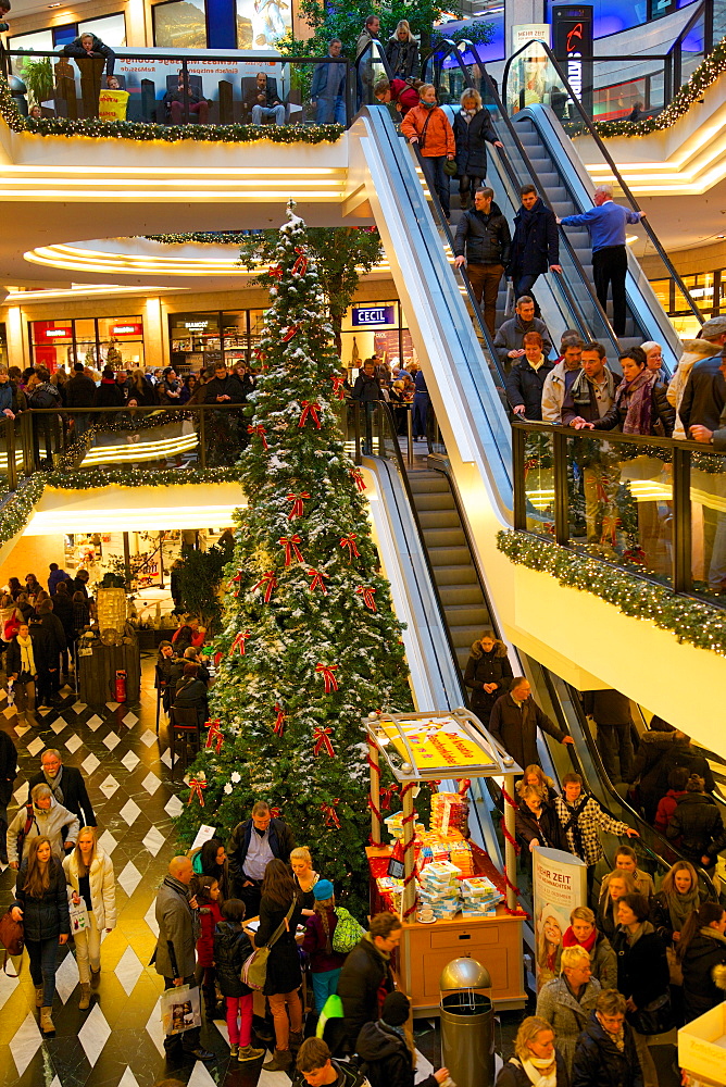 Saturn Shopping Centre at Christmas, Munster, North Rhine-Westphalia, Germany, Europe