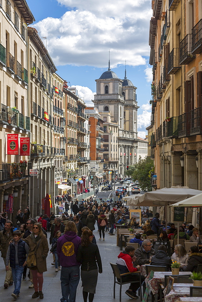 View of Al Fresco restaurants on Calle de Toledo from Calle Mayor, Madrid, Spain, Europe