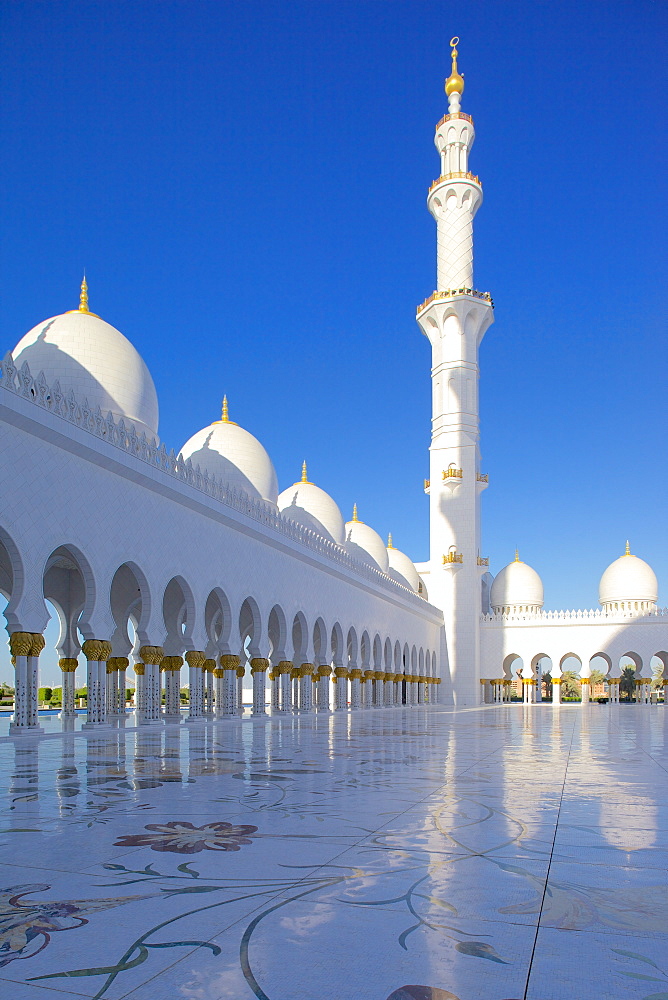 Sheikh Zayed Bin Sultan Al Nahyan Mosque, Abu Dhabi, United Arab Emirates, Middle East 