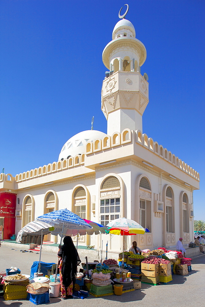 Al Ain, Mosque at Central Market, Al Ain, Abu Dhabi, United Arab Emirates, Middle East 