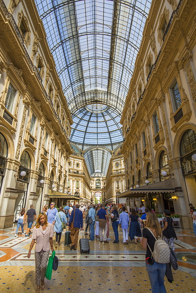 View of the interior of Galleria Vittorio Emanuele II, Milan, Lombardy, Italy, Europe