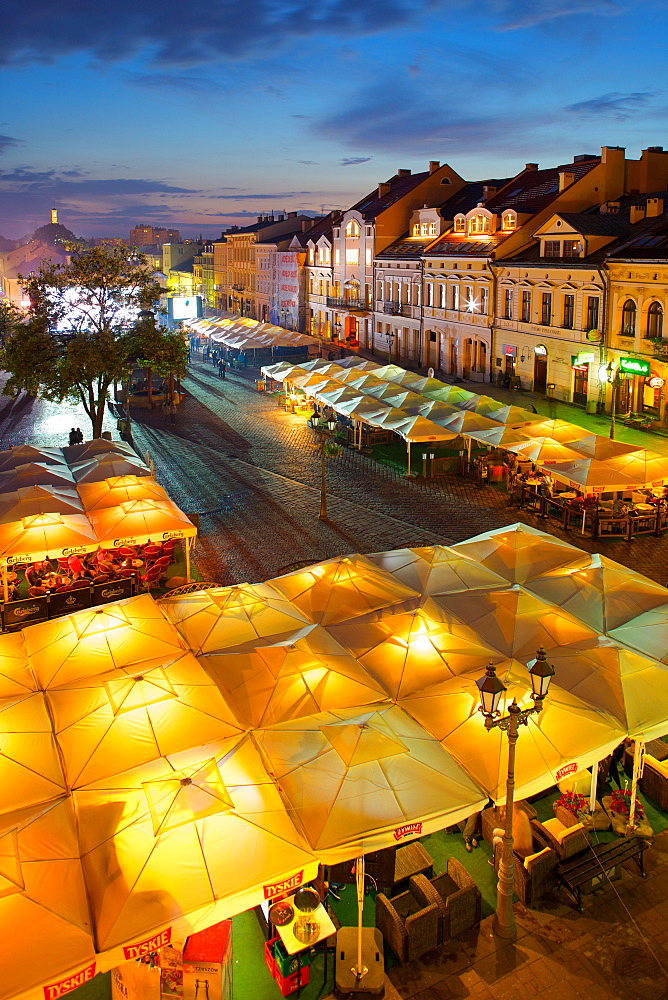 Market Square at dusk, Old Town, Rzeszow, Poland, Europe