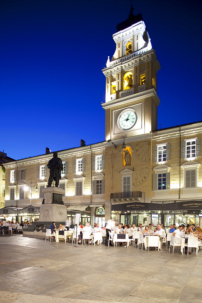 Piazza Garibaldi and Palazzo Del Govenatore at dusk, Parma, Emilia Romagna, Italy, Europe