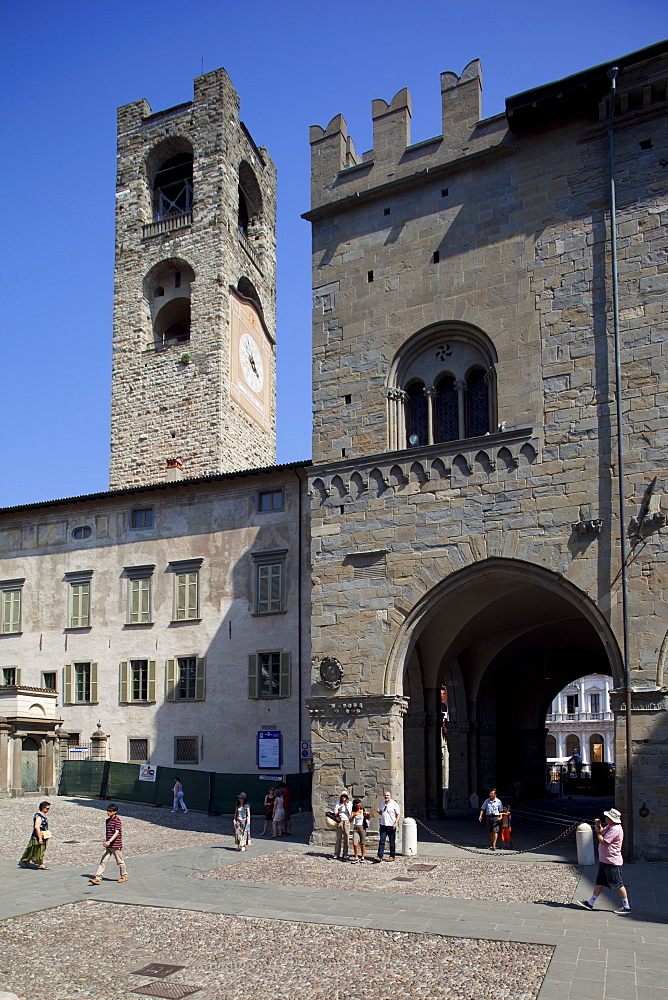 Palazzo Della Ragione and Big Bell Civic Tower, Piazza Vecchia, Bergamo, Lombardy, Italy, Europe