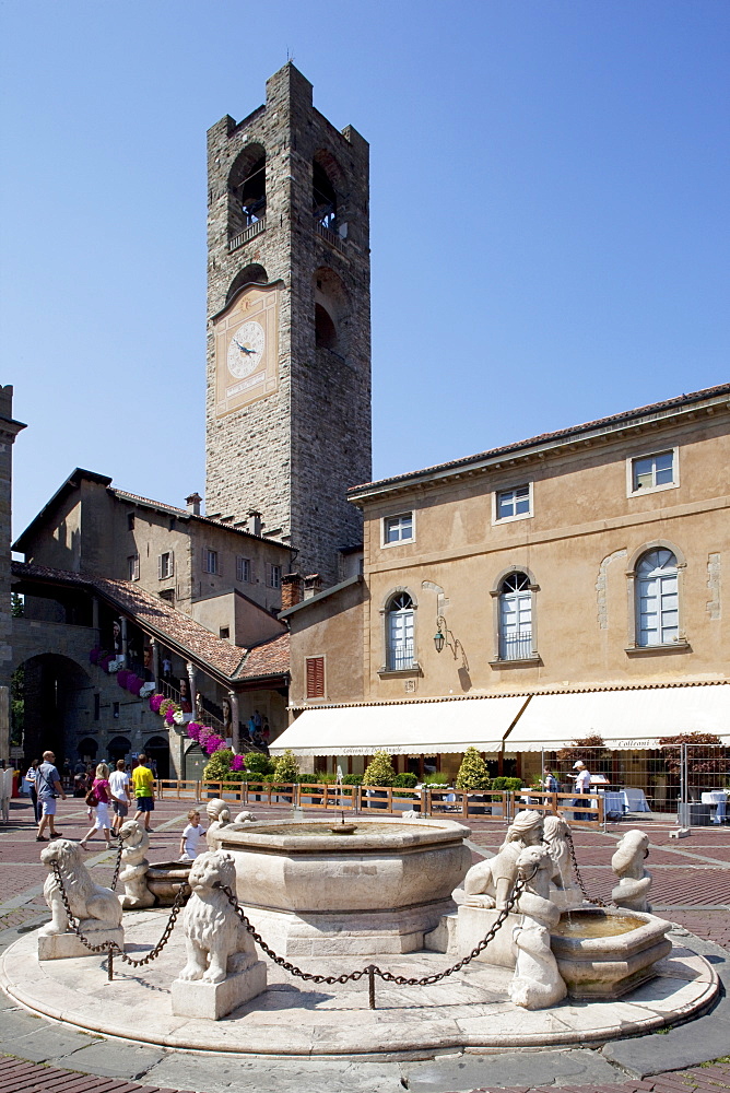 Big Bell Civic Tower, Piazza Vecchia, Bergamo, Lombardy, Italy, Europe