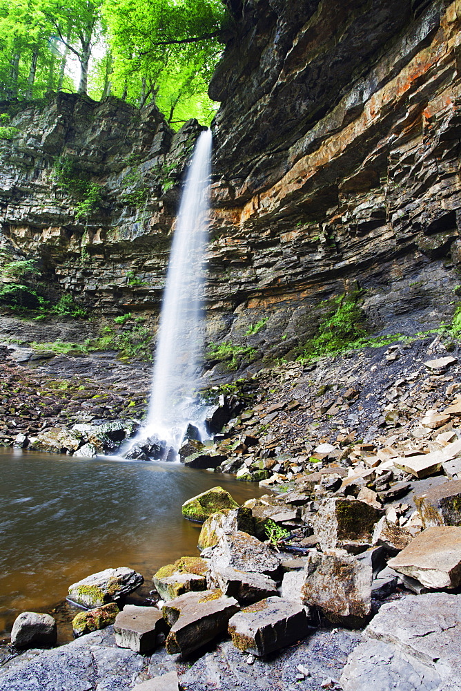 Hardraw Force in Wensleydale, Yorkshire Dales National Park, Yorkshire, England, United Kingdom, Europe 