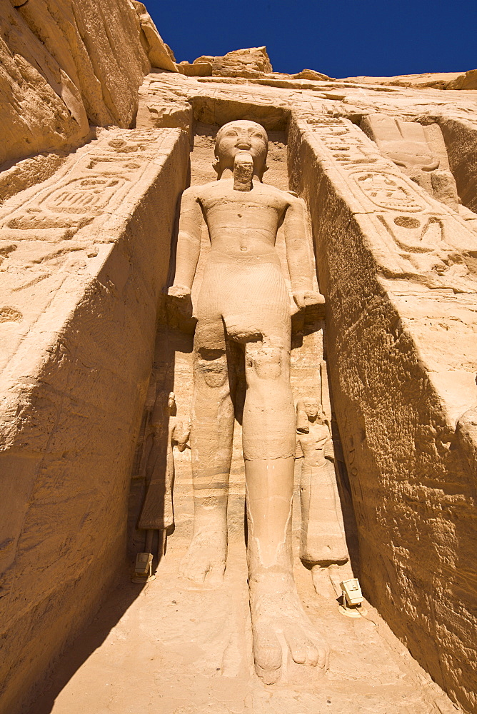 Colossal statue of Ramesses II on the facade of the Temple of Hathor at Abu Simbel, UNESCO World Heritage Site, Nubia, Egypt, North Africa, Africa