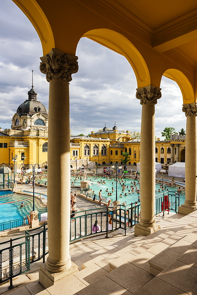 Szechenyi Thermal Baths, Budapest, Hungary, Europe