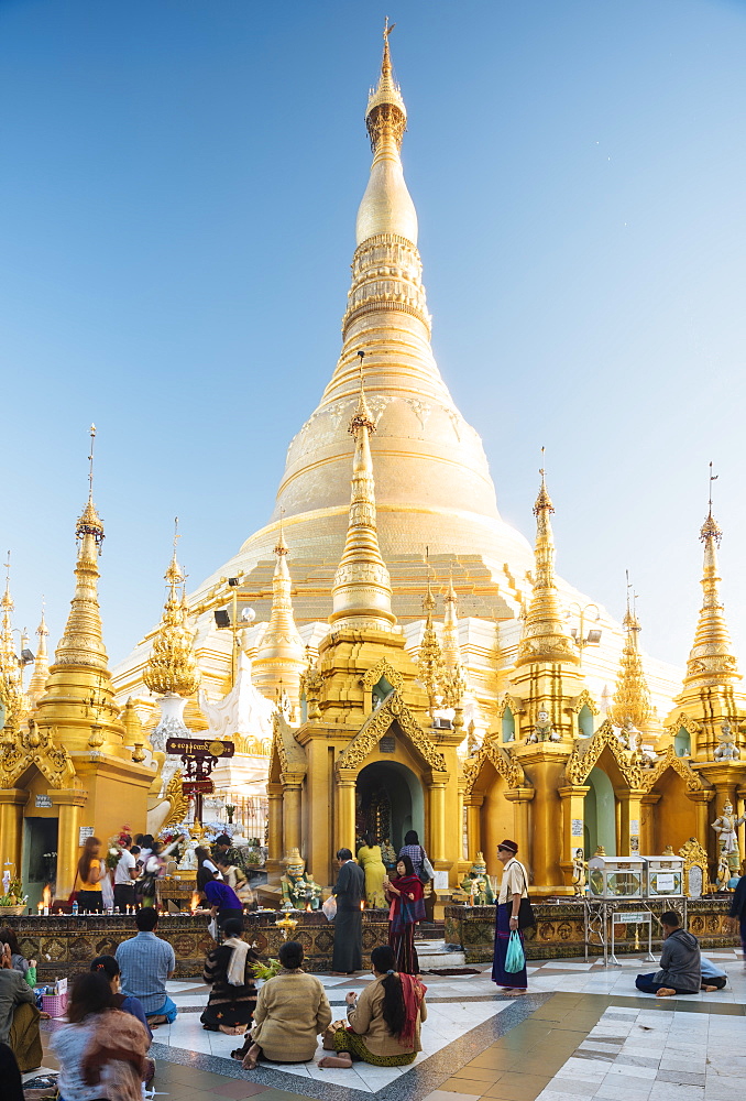 Shwedagon Pagoda, Yangon (Rangoon), Myanmar (Burma), Asia