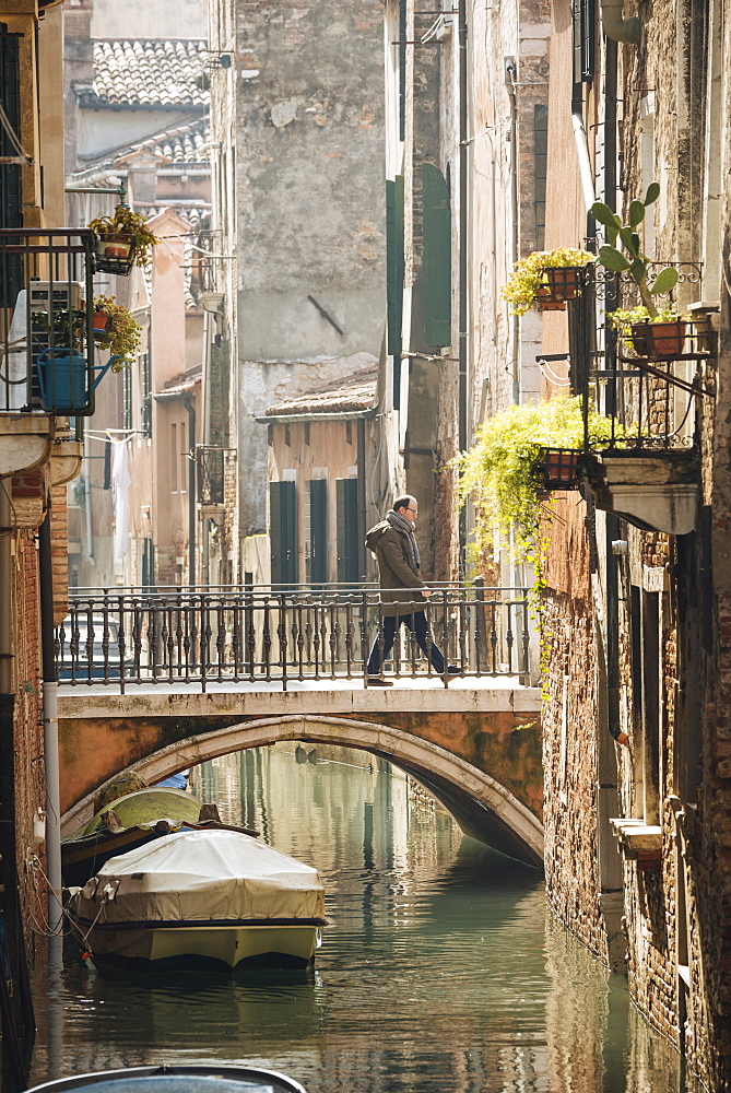 Canal, Venice, UNESCO World Heritage Site, Veneto Province, Italy, Europe