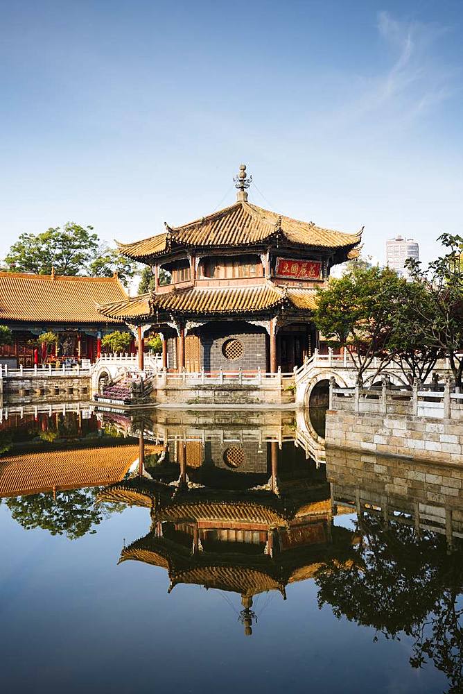 Yuantong Buddhist Temple, Kunming, Yunnan Province, China, Asia