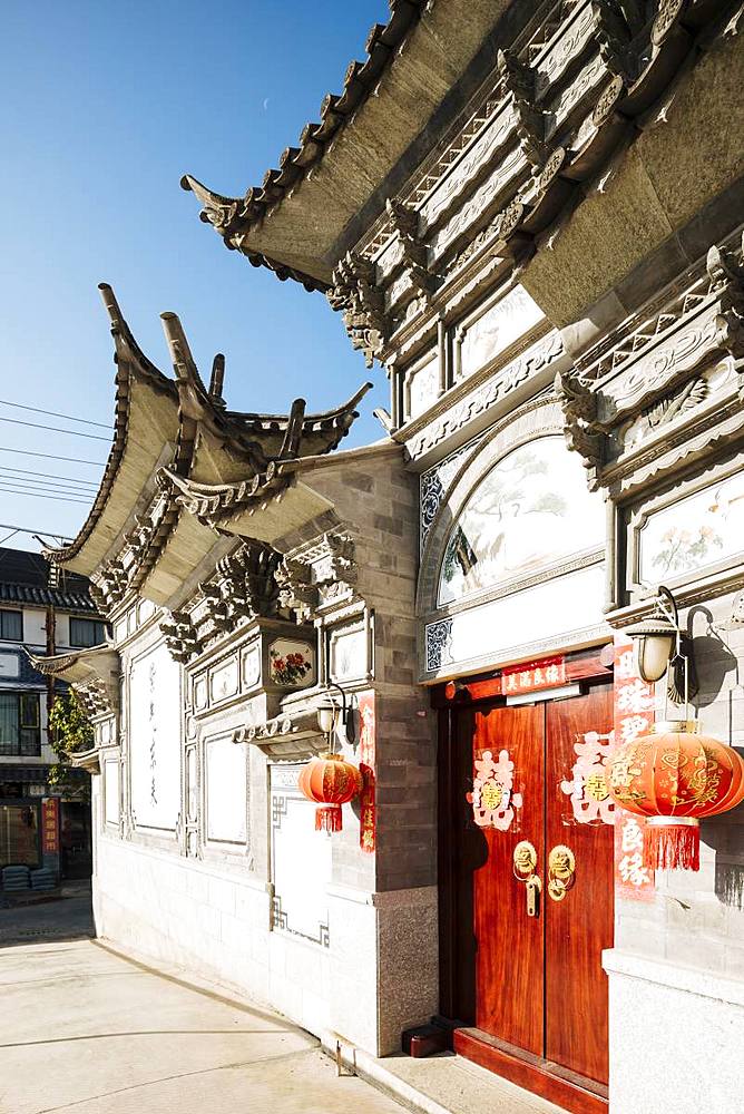 Detail of traditional Yunnan architecture, Dali, Yunnan Province, China, Asia