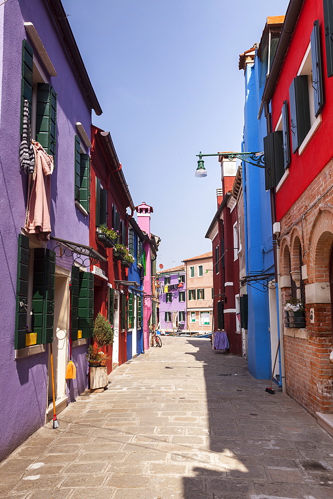 Coloured houses on the island of Burano, Venice, UNESCO World Heritage Site, Veneto, Italy, Europe 