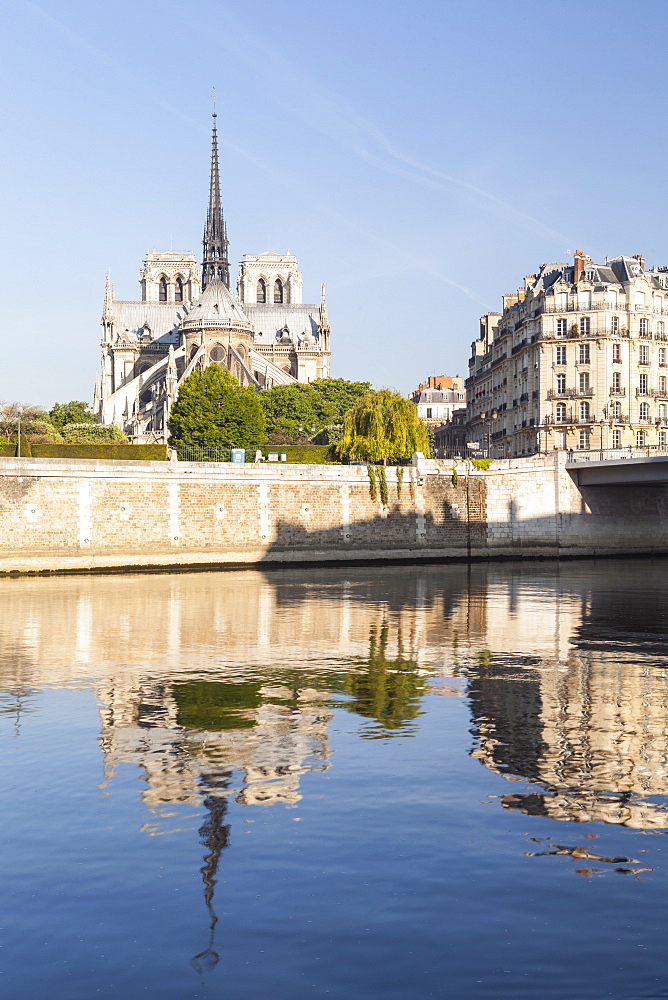 Notre Dame de Paris Cathedral and the River Seine, Paris, France, Europe