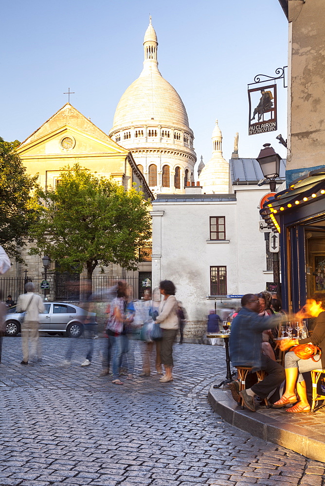 Place du Tertre and Sacre Coeur in Montmartre, Paris, France, Europe