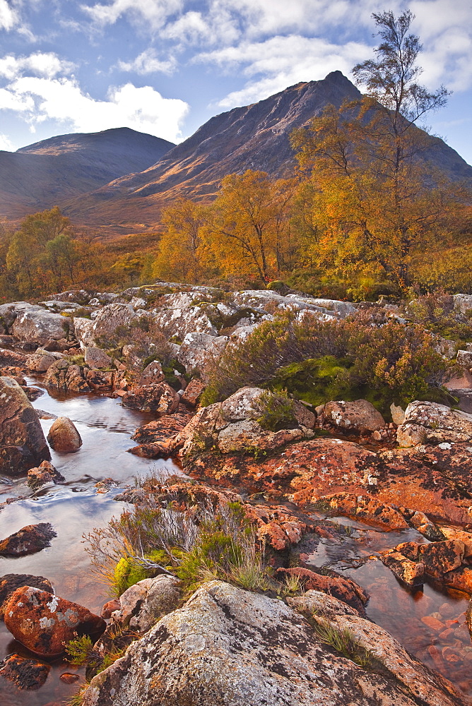 Stob a Ghlais Choire with the river Etive flowing past it, an area on the corner of Glen Coe and Glen Etive, Scotland, United Kingdom, Europe