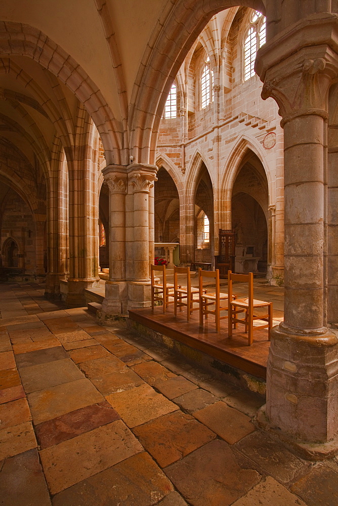 Looking down an aisle in the church of Notre Dame, Saint Pere, Yonne, Burgundy, France, Europe 