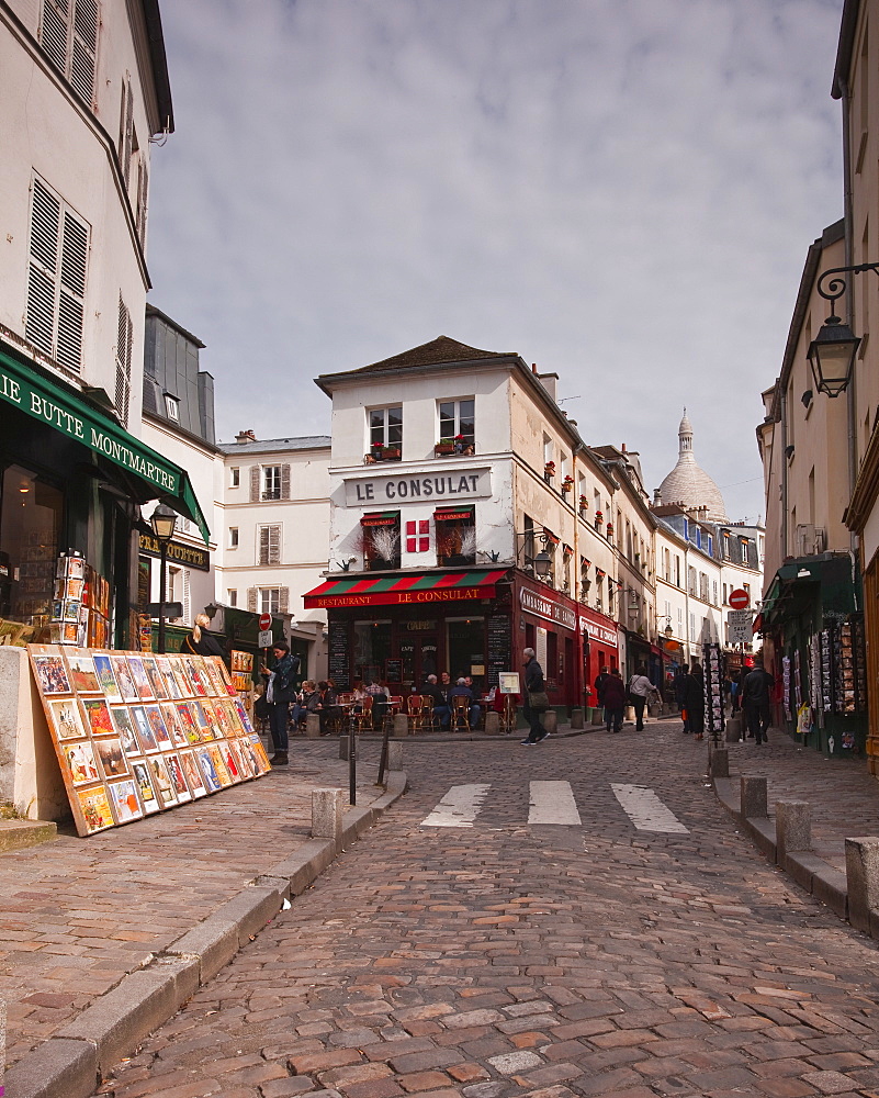 The streets of Montmartre, Paris, France, Europe