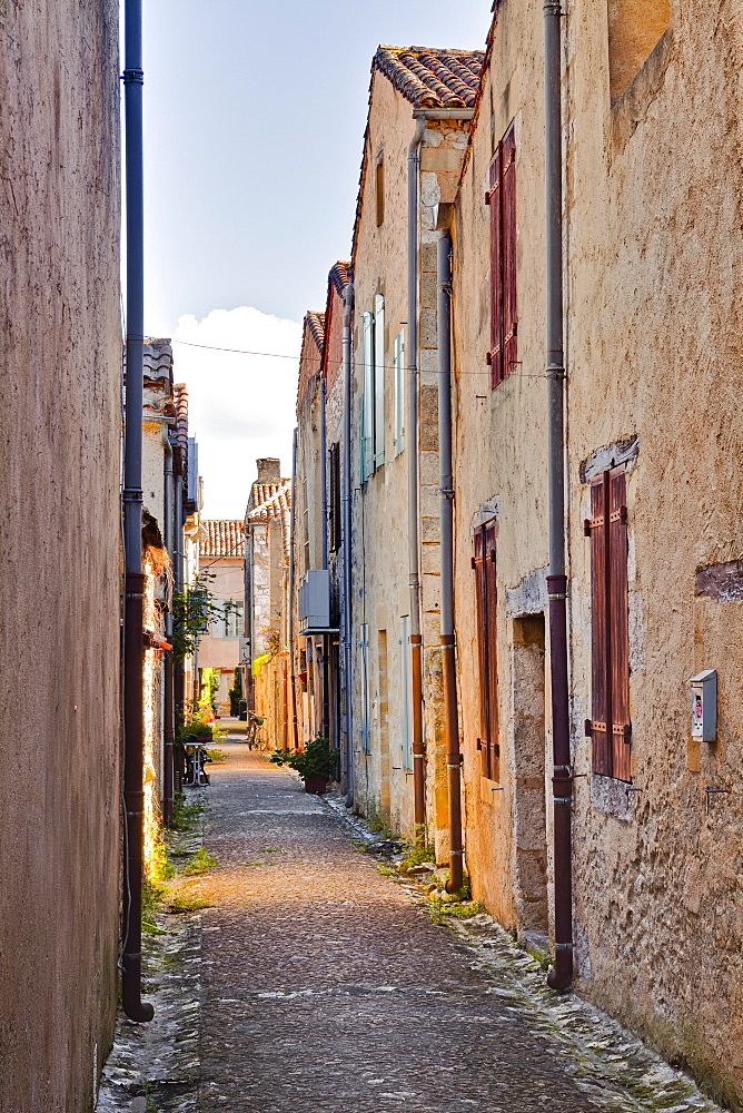 The narrow streets of Monpazier, one of the Beaux Villages de France, Dordogne, France, Europe