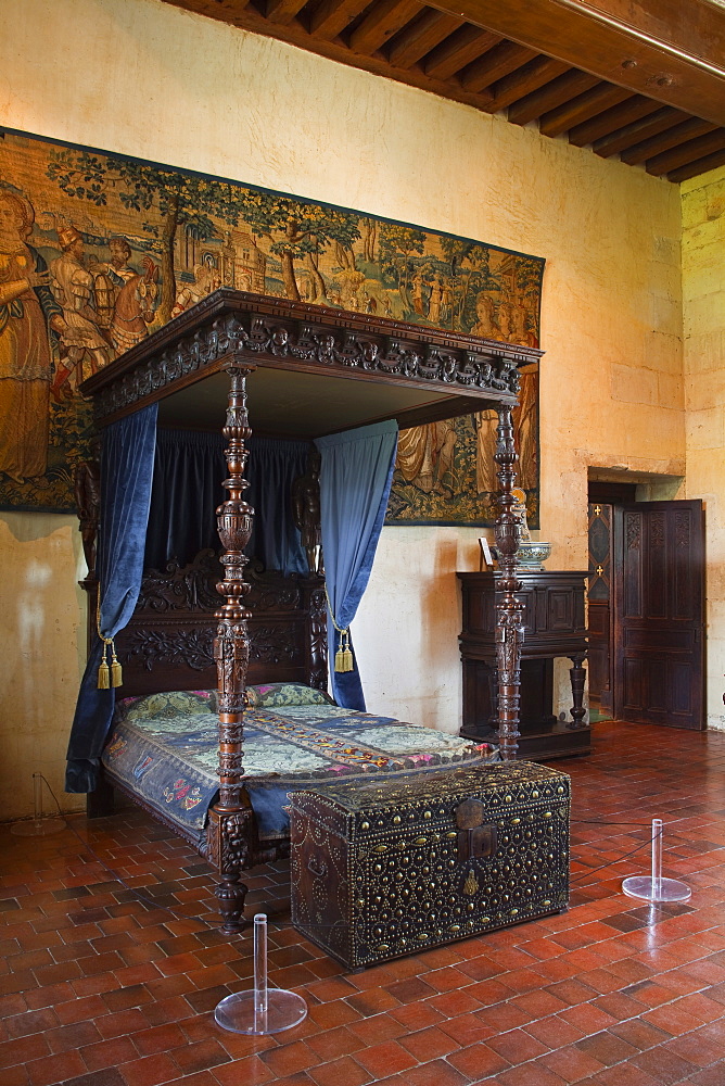 The bedroom of Catherine de Medici in the Chateau at Chaumont-sur-Loire, UNESCO World Heritage Site, Loire Valley, Loir-et-Cher, Centre, France, Europe