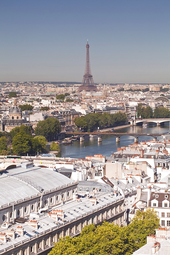 Looking over the rooftops of Paris to the Eiffel Tower, Paris, France, Europe