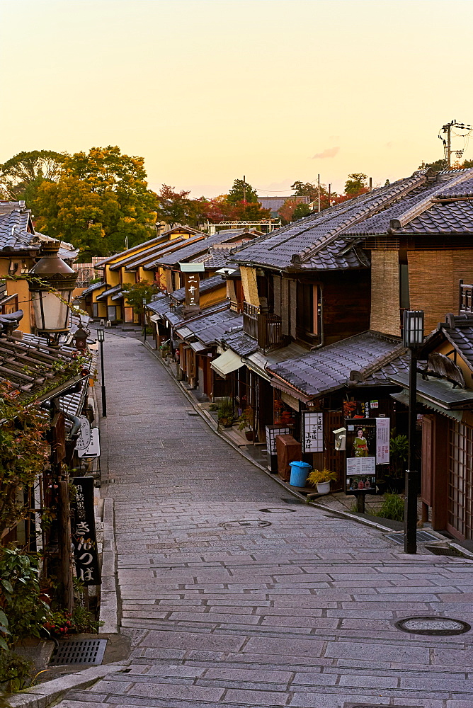 Sannen Zaka Street in the morning in Higashiyama, Kyoto, Japan, Asia